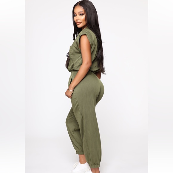 Olive green jumpsuit - Picture 3 of 3